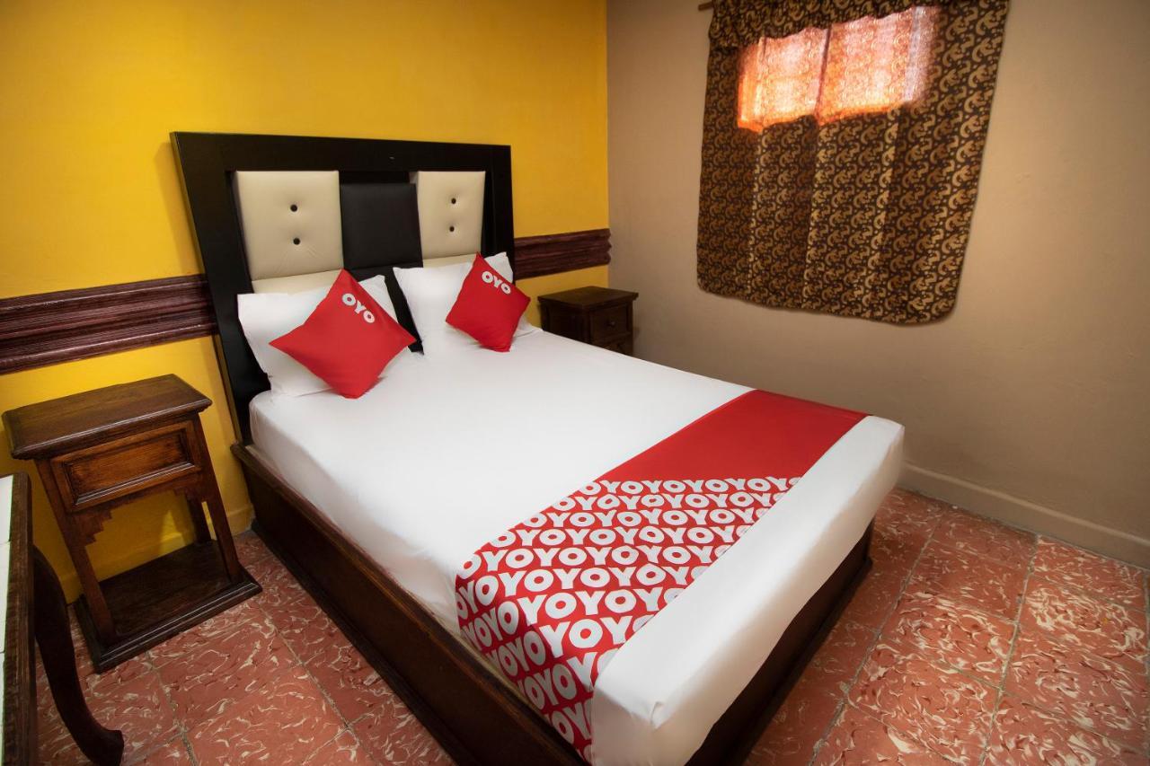 Hotel Casa De Huéspedes Hidalgo Tehuacán Esterno foto