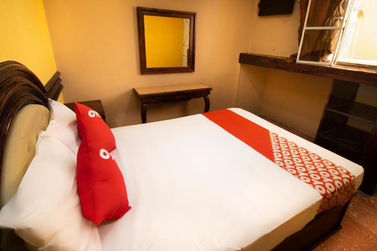 Hotel Casa De Huéspedes Hidalgo Tehuacán Esterno foto