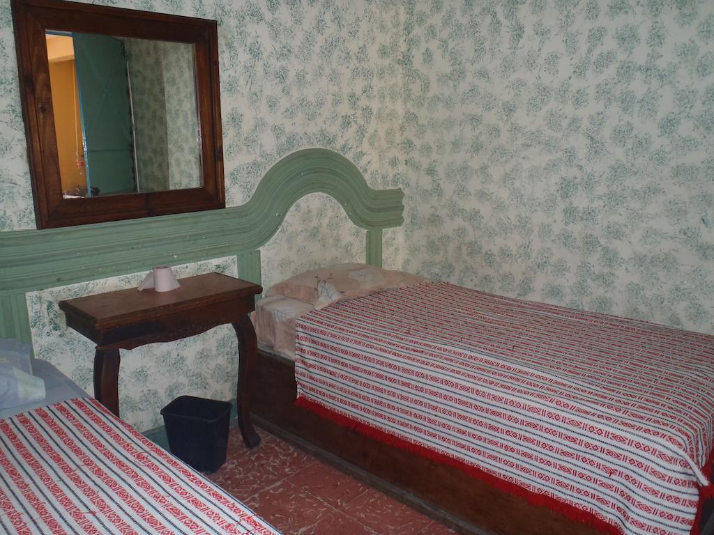 Hotel Casa De Huéspedes Hidalgo Tehuacán Camera foto