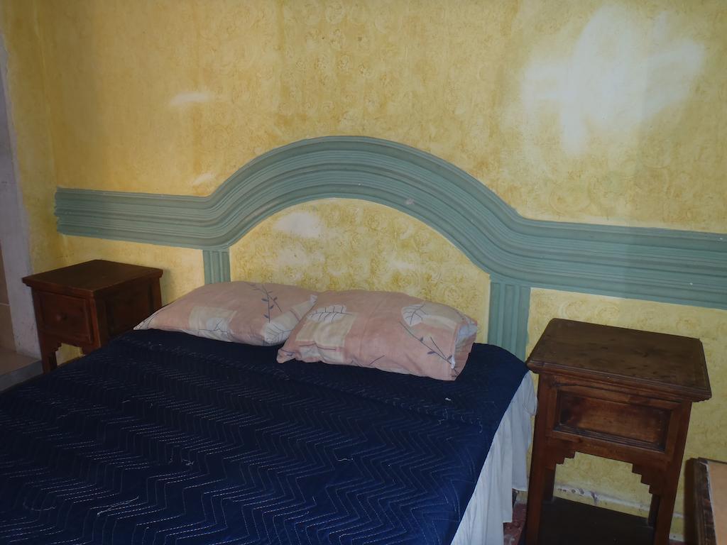 Hotel Casa De Huéspedes Hidalgo Tehuacán Camera foto